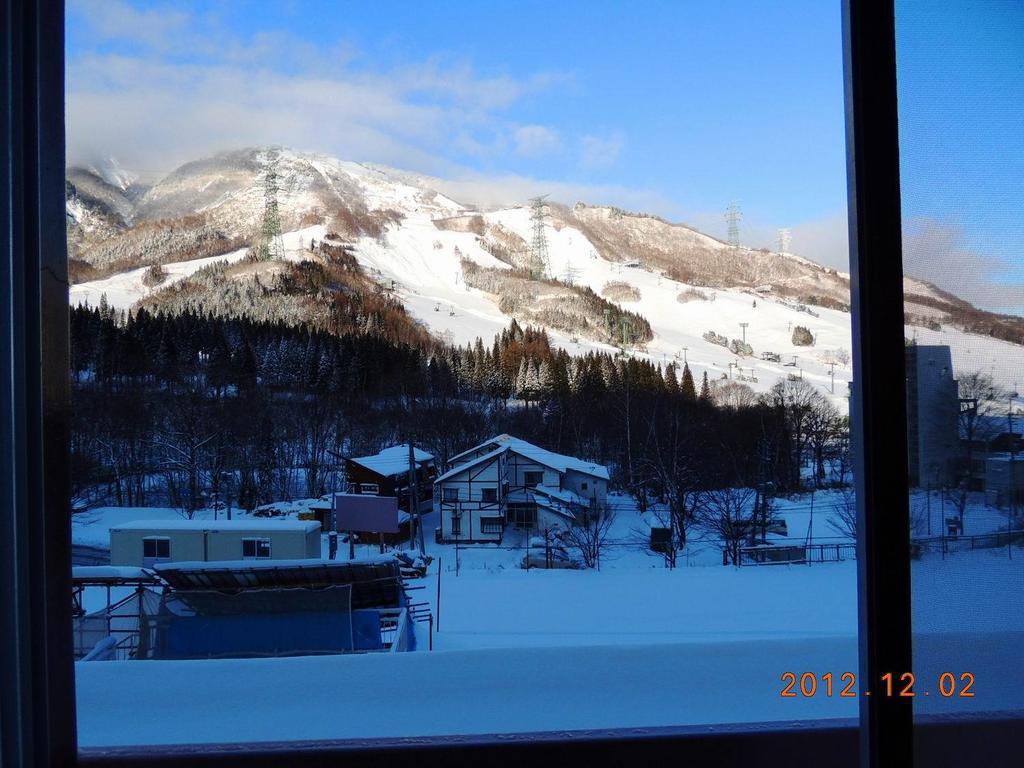 Naeba Lodge Oka Yuzawa  Eksteriør billede