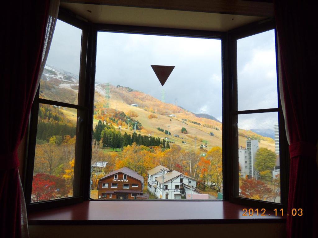 Naeba Lodge Oka Yuzawa  Eksteriør billede